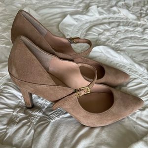 Franco Sarto pumps